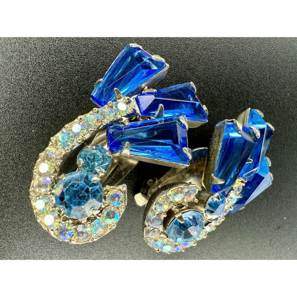 Ref No. 9113 Vintage Juliana D&E Sapphire Blue Keystone & AB Clip Earrings